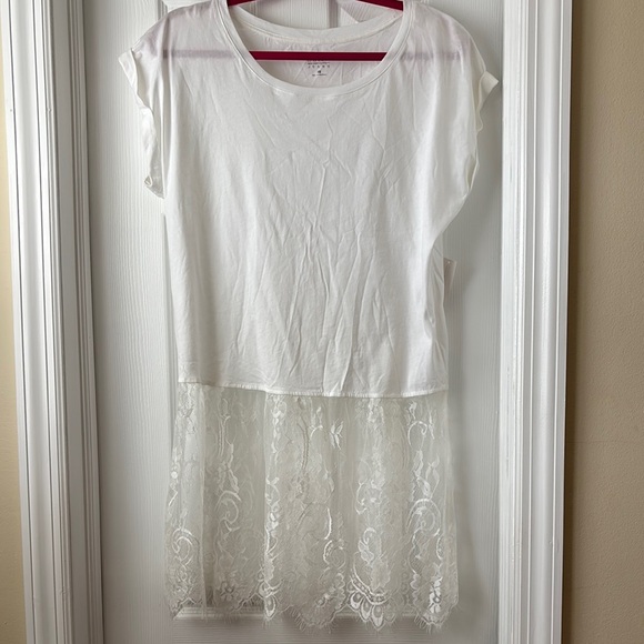 New York & Company Tops - White Lace Hem Women's Top